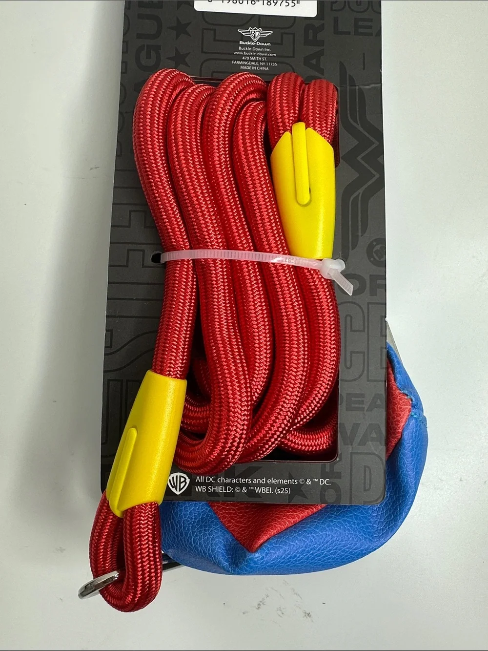 DC Superman Rope Leash with Logo Pouch in Blue, Red, Yellow - Picture 8 of 11
